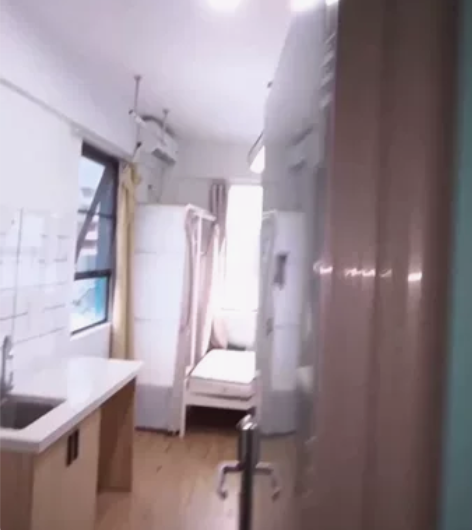 泊寓青年公寓单间【限时免管理费】 地址：深...