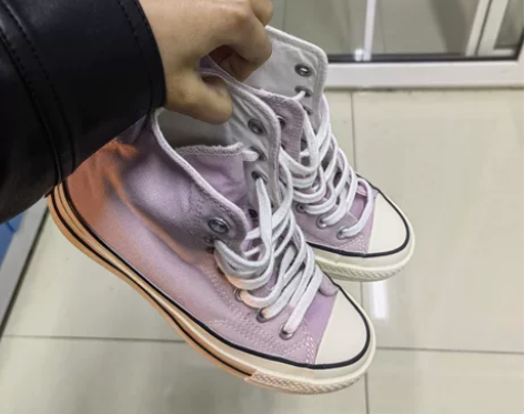 出二手闲置匡威 脚后跟有明显磨损Conve...