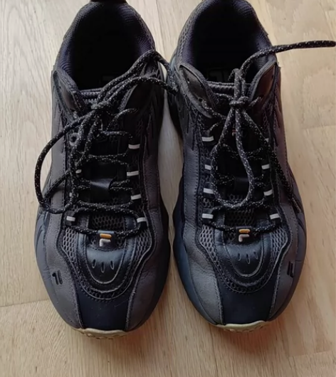 Fila男鞋 42码  青岛万象城购入 当...