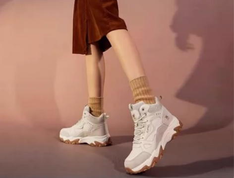 【远征】骆驼运动鞋女士冬季女鞋加绒棉鞋女款...