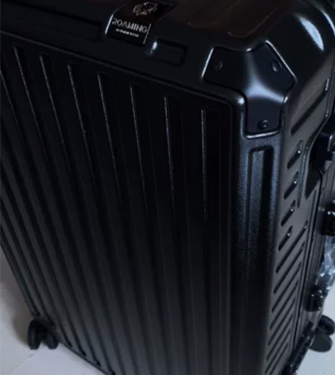 出口漫游品牌拉杆箱24寸全新正品黑色 全新...