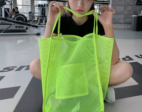 ?QTS便携瑜伽健身包女包户外训练撞色纯色...