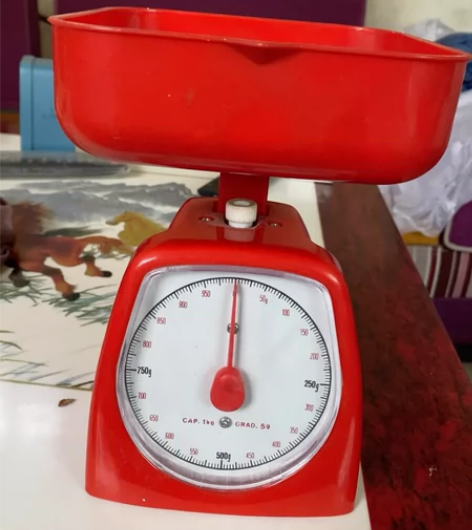 厨房弹簧秤 配料称   盘子可拆卸。 全新...