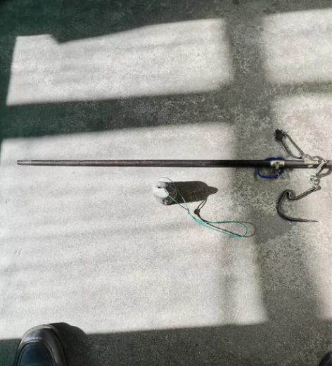 闲置一木杆老称，称杆，称钩，称砣，便宜处理...