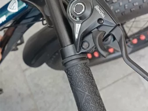 山地车自行车成人越野车沙滩雪地车4.0大轮...