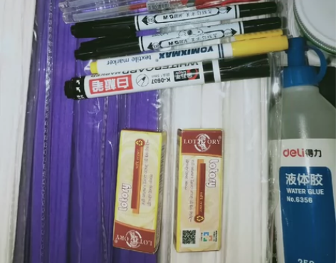 品牌可自行放大图看 只售用具2样:美术专用...