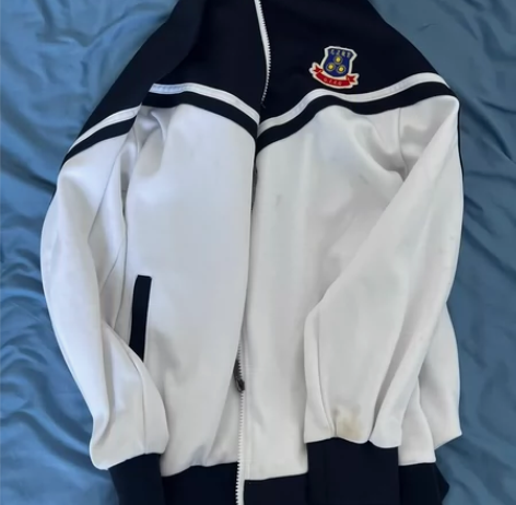 光正校服，160码，清洗干净 感兴趣的话点...