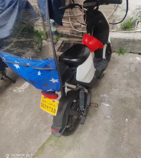 出售新国标小牛，黄牌，砍价勿扰 感兴趣的话...