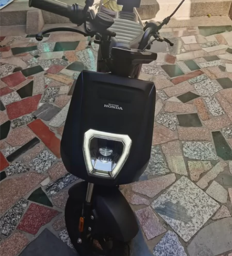 五羊本田电动自行车U-BE中配，20A锂电...