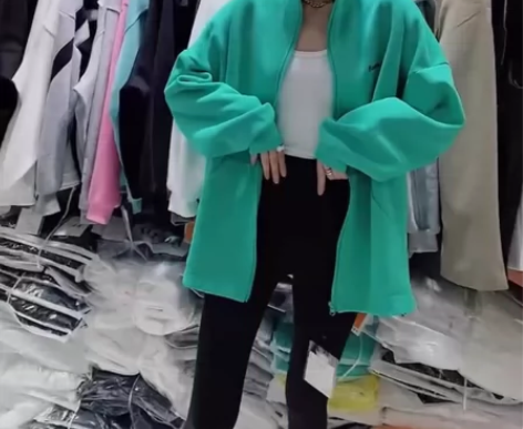 大版宽松字母印花卫衣拉链外套男女同款立领开...