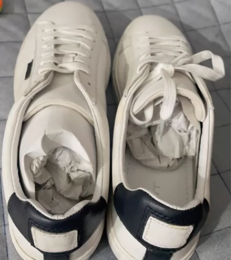 大智淘直播间，男43码，20元包邮转， 感...