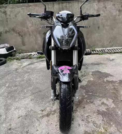 19款20年上户贝纳利小迅龙BN150S，...