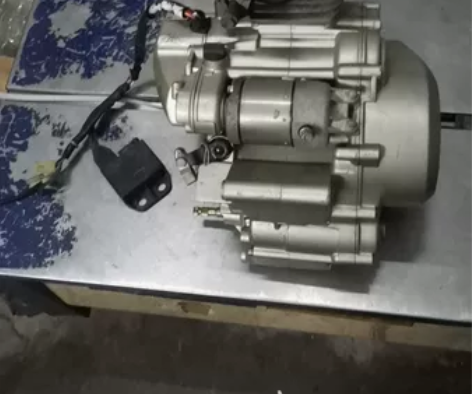 全新样车拆下来的意大利合资175链条发动机...