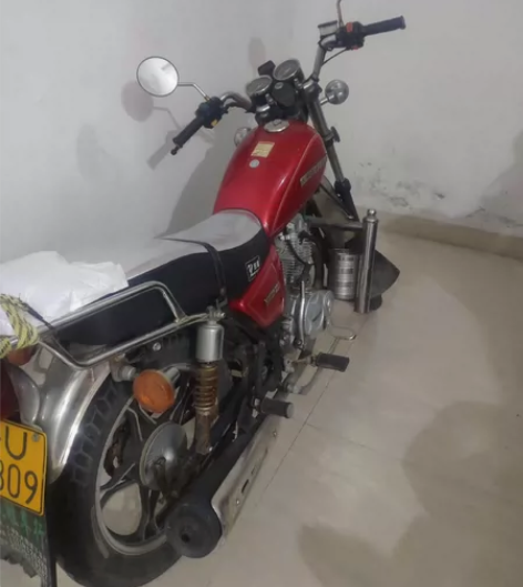 出售闲置自用代步太子摩托车一辆，链条牙盘坐...