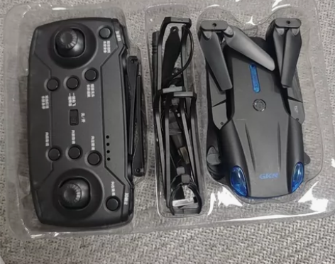 无人机没有用过，操控器电池盖子丢失，无人机...