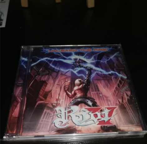 Riot V–Unleash The Fi...