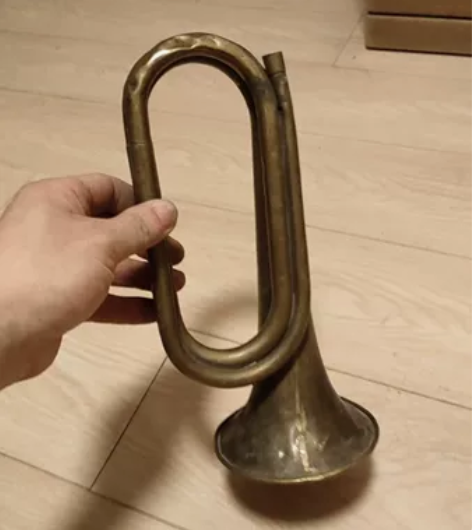 老冲锋号 品相一般 出售商品不退换不议价 ...