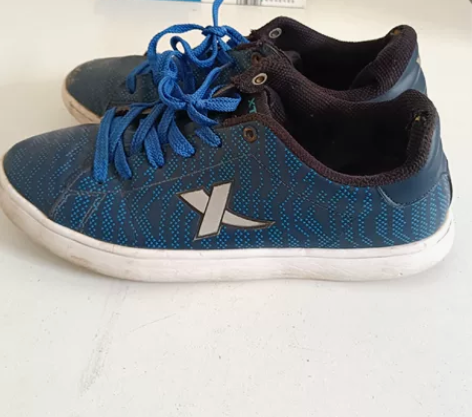 闲置特步休闲板鞋42码，四季可穿，喜欢的可...