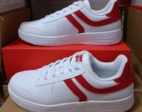 特步 男鞋 板鞋  41码 全新 正品 4...