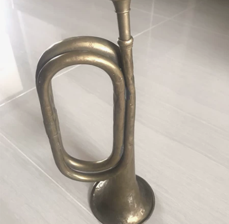 老铜号冲锋号 年代不祥 品相见照片 收藏道...