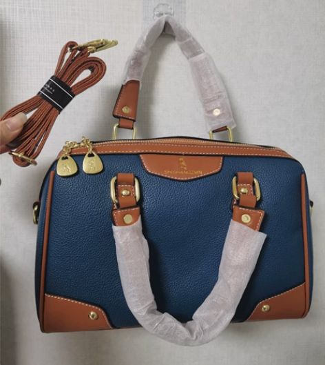 编号514、实用款全新手提大枕头包，容量大...