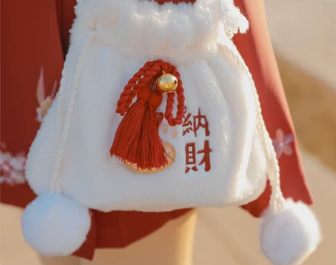 原创森女部落新年包包斜跨单肩毛绒小包可爱少...