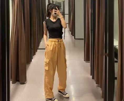 Nike耐克工装裤女子薄款,透气舒适运动长...