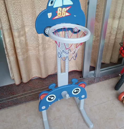 儿童篮球架/足球架，闲置，几乎全新。 万达...