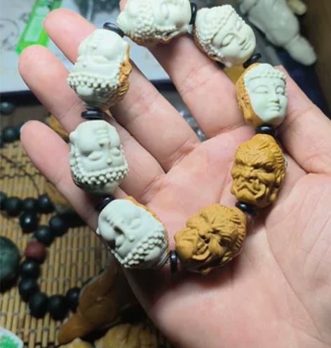 阿拉善彩玉手串一念神魔手串尺寸2.8 左右...