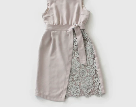 日单 立体裁剪设计 蕾丝拼接不闭合纯色连衣...