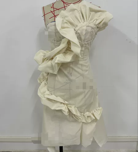 服装设计服装立裁作业 小礼服创意立裁 扎针...