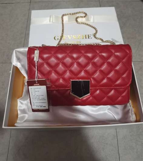 【全新吊牌在】纪诗哲品牌奢侈品女包单肩包女...