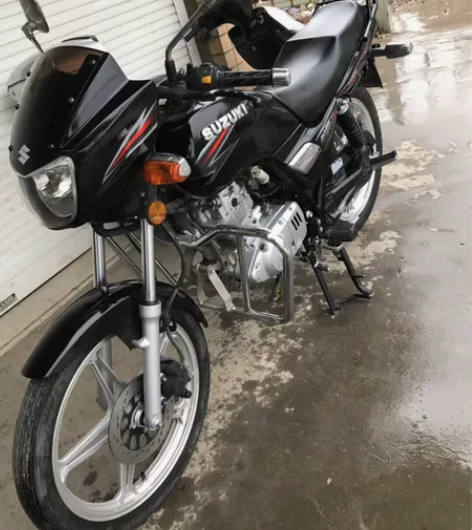 铃木钻豹男士跨骑车，铃木，雅马哈，豪爵摩托...