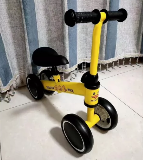 自家搞活动买多了，实体店买的。滑行车1-3...