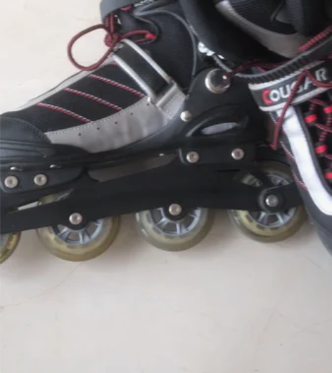 美洲狮成人轮滑鞋成年滑冰鞋可调节溜冰鞋青少...