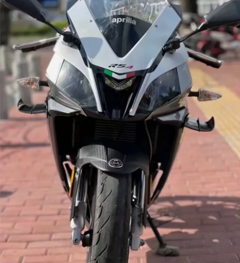 21年阿普利亚GPR150R，安全行驶60...