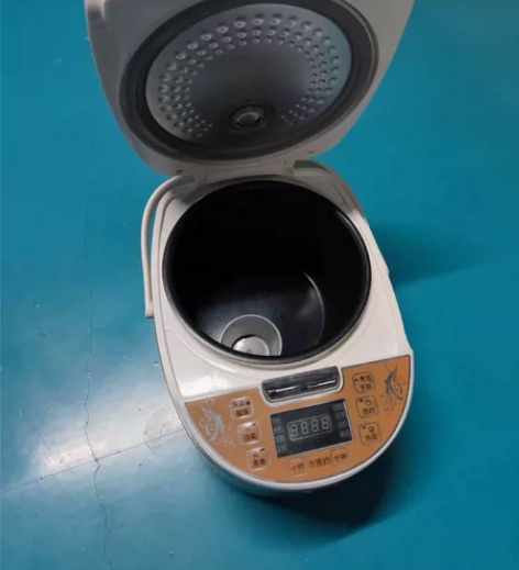 5L新飞电饭煲，没怎么用过，但是落灰显得有...