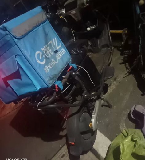 外卖不干了车架8成新转让850不议价，带手...