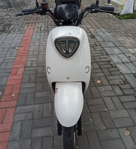 8-95成新现车实拍 爱玛 雅迪精品小龟 ...