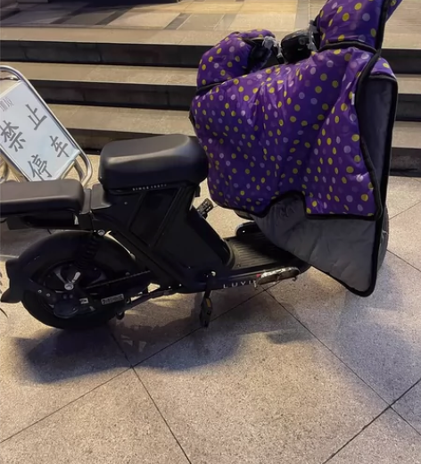 绿源电动车，自带一键启动锁车功能，无磕碰无...