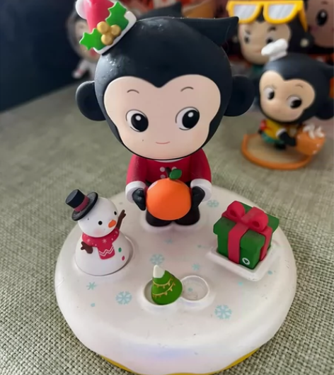 绝版猿辅导官方正品小猿手办圣诞节小猿，绝版...