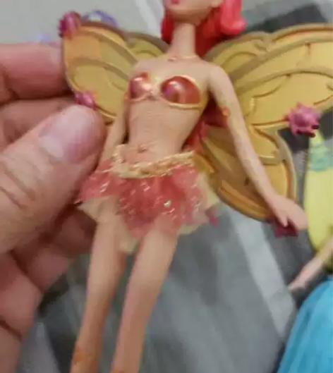 迪士尼芭比娃娃花仙子 3个一组  其中两个...