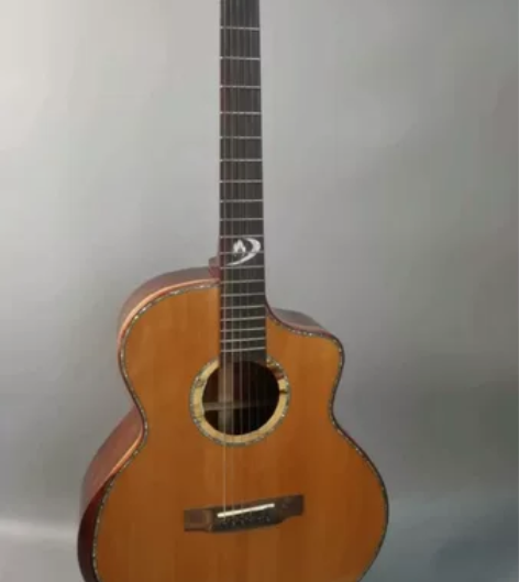41寸云杉桑托斯面单吉他，亮光工艺，JF桶...