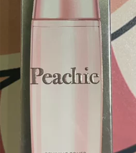 玉兰油新生塑颜粉璨精华水150ML，全新、...