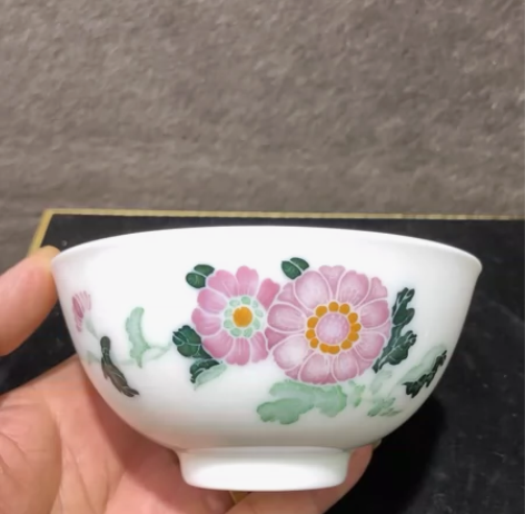 六七十年代景德镇轻工部陶瓷研究所生产的釉下...