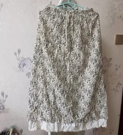 文艺风纯棉半身长裙 穿上显高显瘦 搭配大衣...