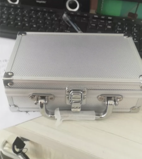 手提式铝合金收纳盒，唢呐哨子盒，仪器箱子，...