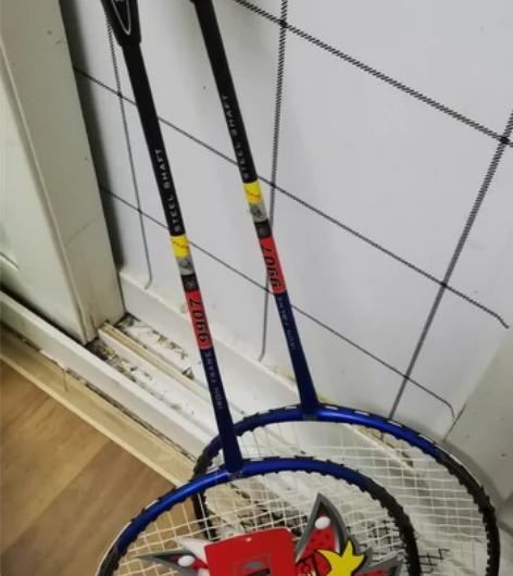 羽毛球拍 全新 同城自取近或顺路可送 感兴...