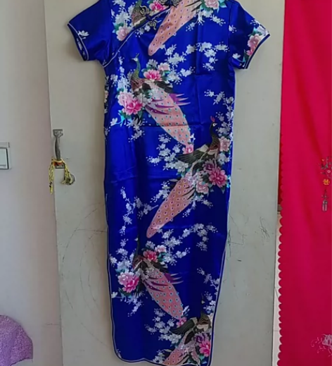 好看的女士旗袍，新的！！ 感兴趣的话点“我...