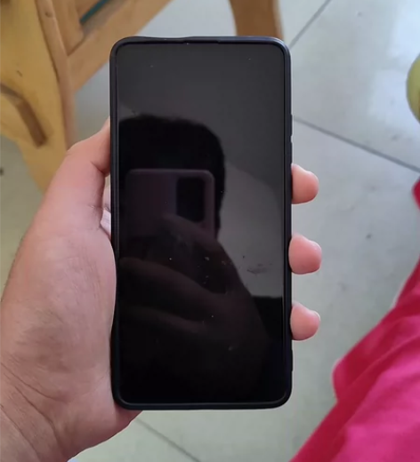 红米k20pro 8+128 碳纤黑 95...